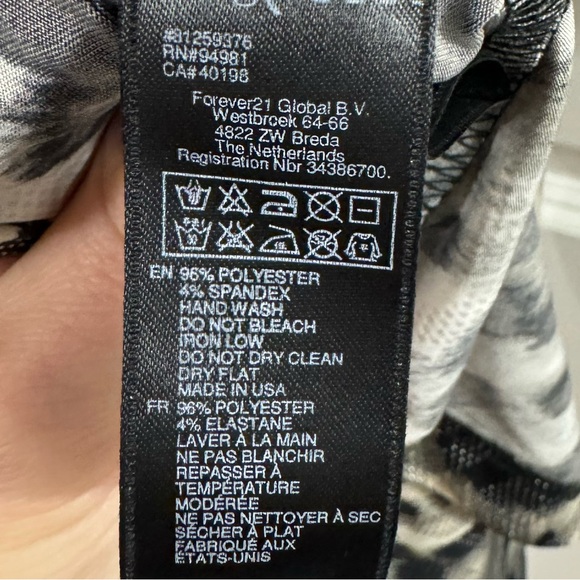 Leopard print body con small forever21 dress. - Picture 6 of 7